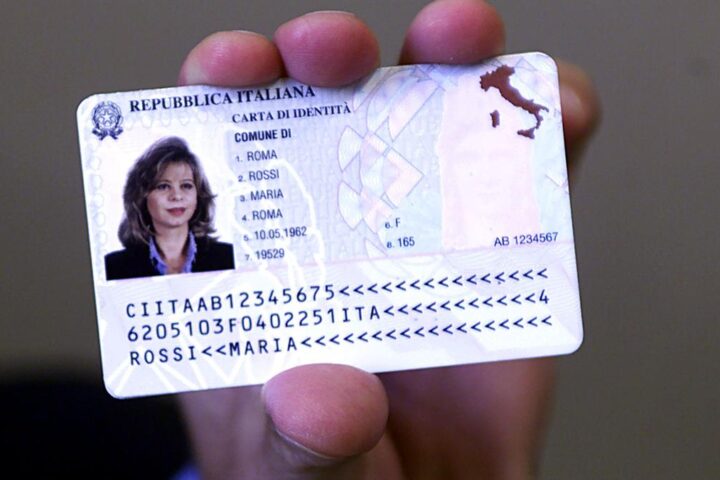 Stop al rinnovo della carta d'identità per gli over 70: nuove regole in arrivo dal governo