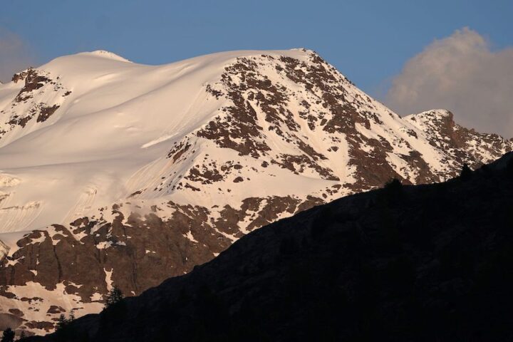 Tre morti nella valanga sulla Cima Vertana, in Alto Adige, ricerche in corso per dispersi