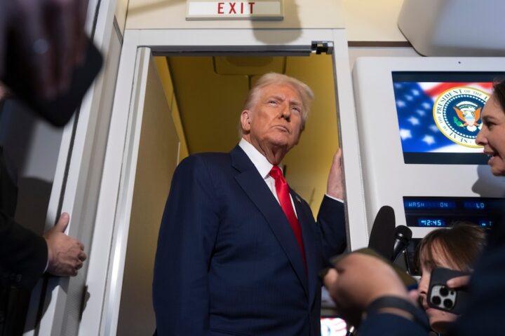 Trump accusa il governo nigeriano di non proteggere i cristiani, minacciando un intervento militare