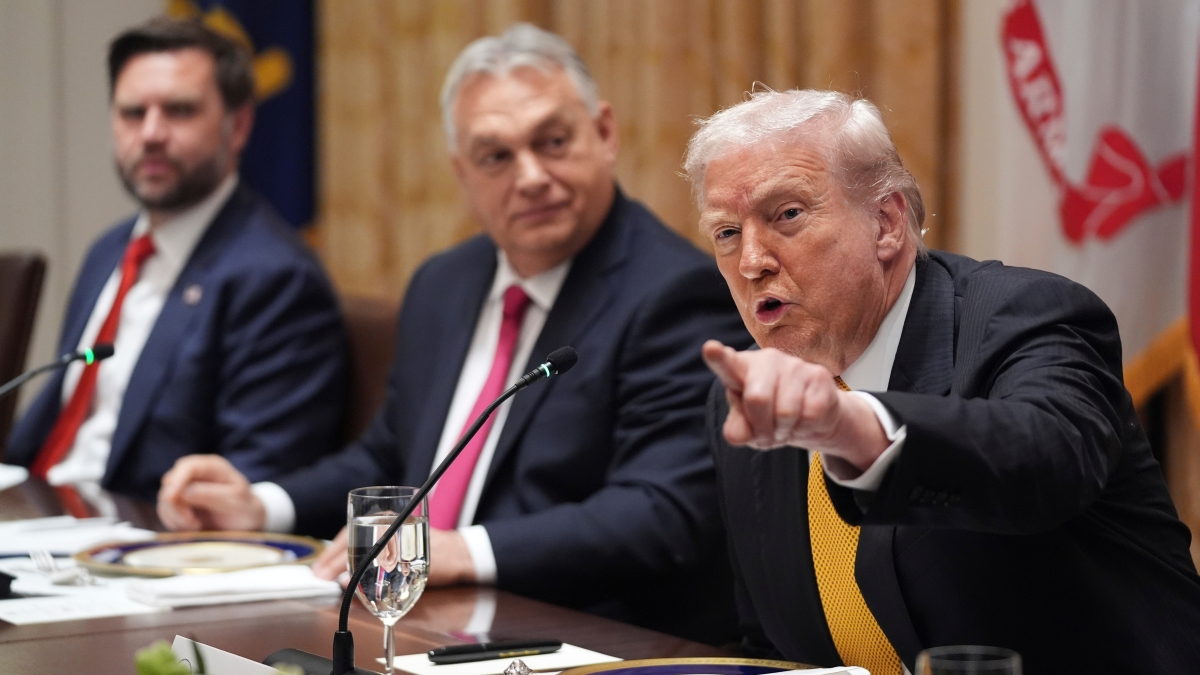 Trump concede a Orbán esenzione dalle sanzioni sul petrolio russo in cambio di armamenti e combustibile nucleare americano