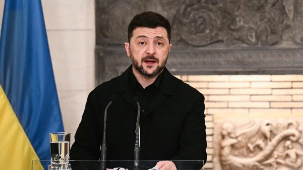 Ucraini divisi sul piano di pace: a Bucha la gente chiede giustizia