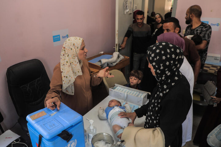 Vaccinati oltre 13.700 bambini a Gaza durante la campagna dell'UNICEF e OMS