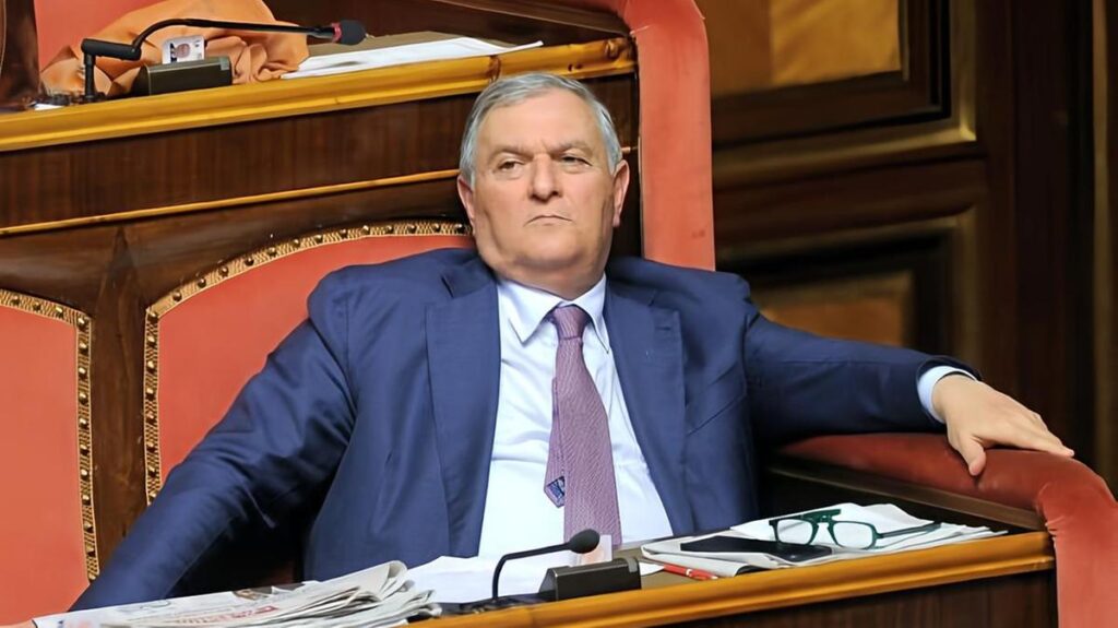 Vincenzo D’Anna offende Valentina Pitzalis, vittima di violenza, con dichiarazioni sarcastiche