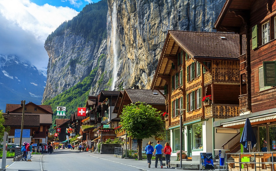 Proprietà svizzere legate alla famiglia dell’ex viceprocuratore russo al centro di nuove verifiche