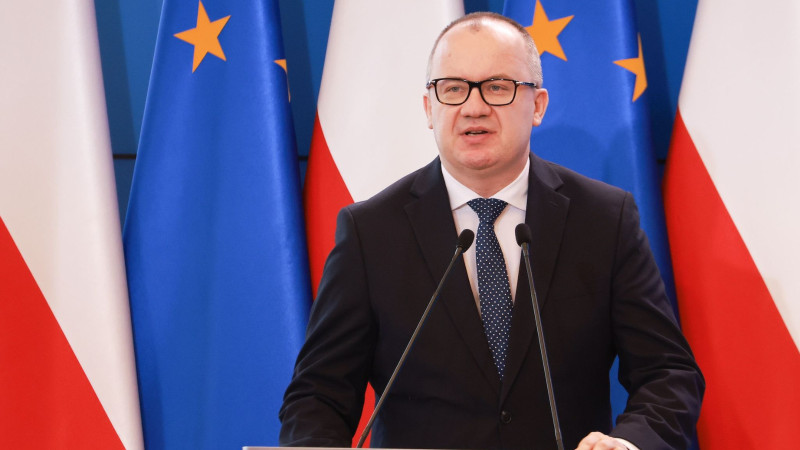 Il ministro dell’Interno polacco minaccia lo scioglimento di un partito di estrema destra per dichiarazioni filorusse