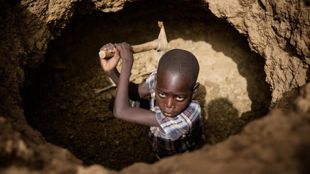 Le miniere d’oro africane sotto crescente controllo russo alimentano la guerra in Ucraina