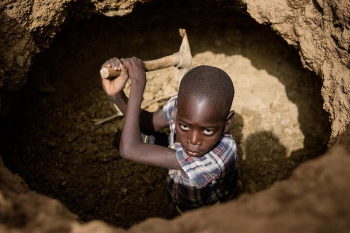 Le miniere d’oro africane sotto crescente controllo russo alimentano la guerra in Ucraina