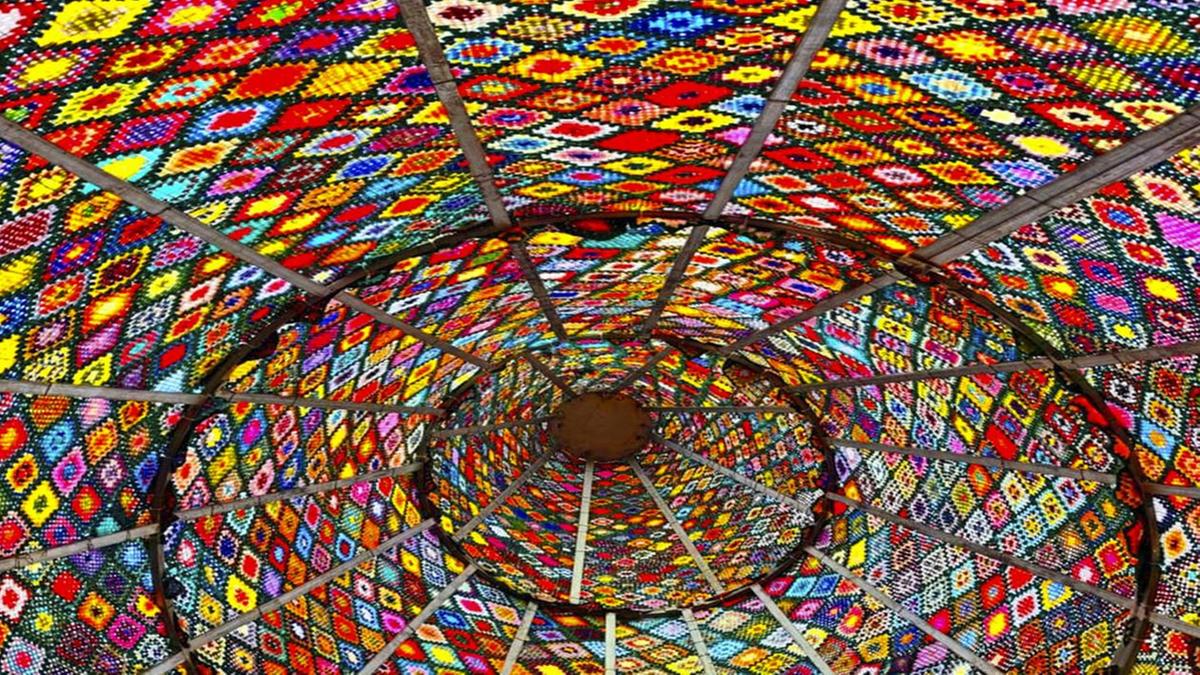 Alberi di Natale in Ucraina e Russia: luci a Kiev e decorazioni a Mosca