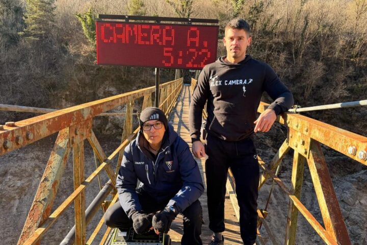 Alex Camera stabilisce un nuovo record: 30 metri in salita con zipline in 5 secondi e 22 centesimi