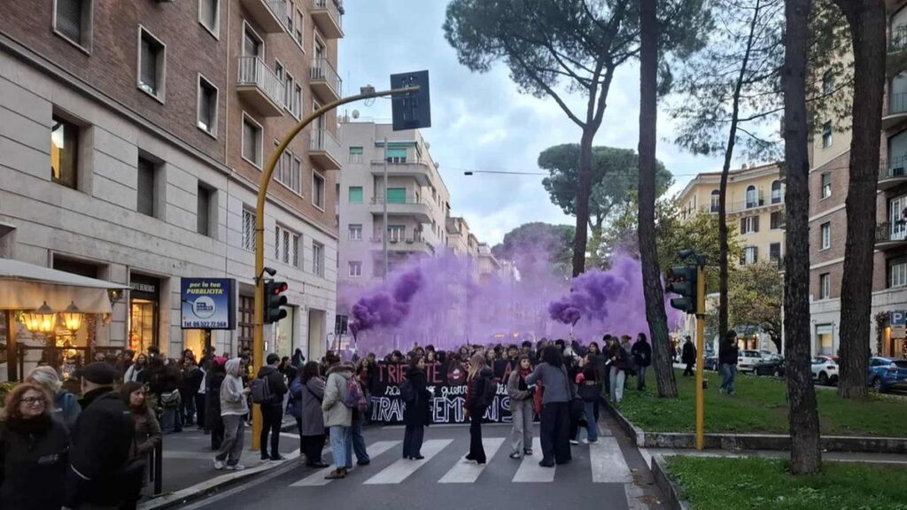 Apertura di un fascicolo della Procura di Roma su una 'lista stupri' nel liceo Giulio Cesare