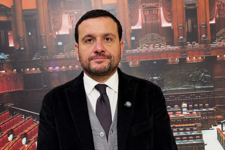 Approvata la legge che riduce o azzera Imu e Tari per gli italiani all'estero