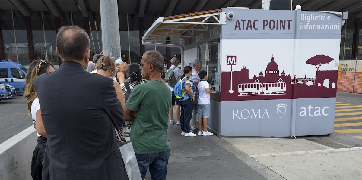 ATAC avvia rimborsi parziali per gli abbonati a causa dei ritardi tra il 2021 e il 2024