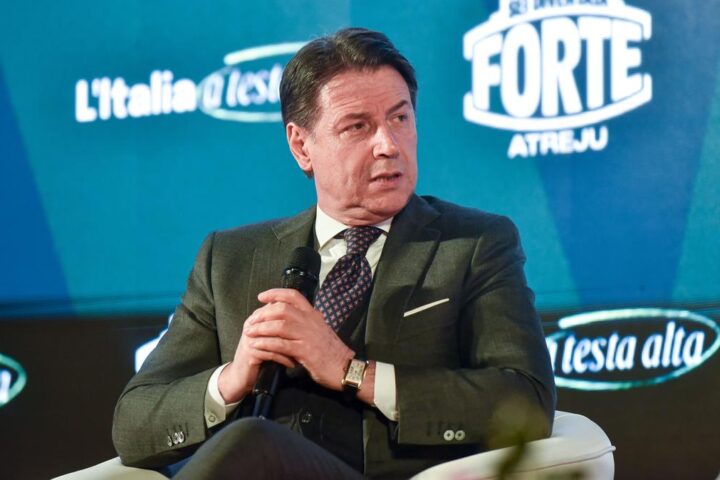 Atreju 2025: il confronto è mancato, ma il duello tra Conte e Schlein si intensifica