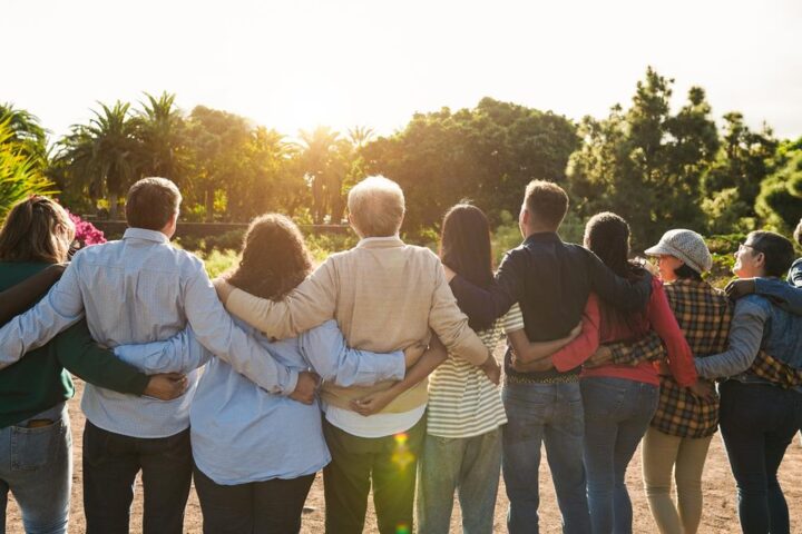 Censis: l'Italia in invecchiamento, ma media e internet rimangono dominanti