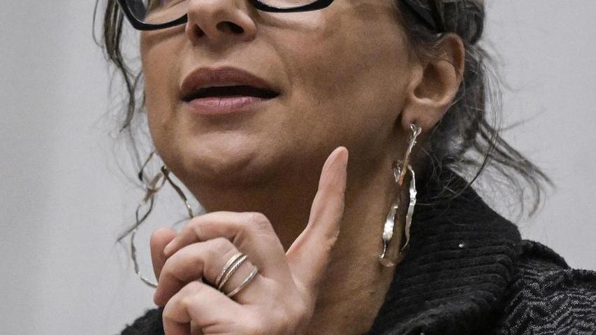 Cittadinanza onoraria ad Albanese: Bologna la mantiene, Firenze si ritira