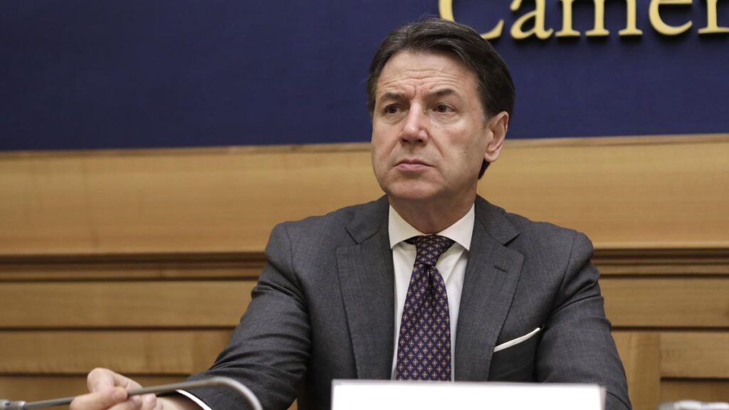 Conte critica l'Europa: "La linea sull'Ucraina è fallita", sostiene di lasciare il negoziato agli Usa