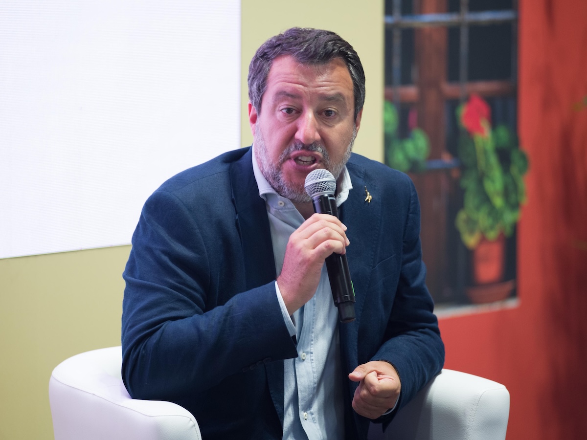 Deepfake, tutti i partiti contro la disinformazione tranne la Lega di Salvini