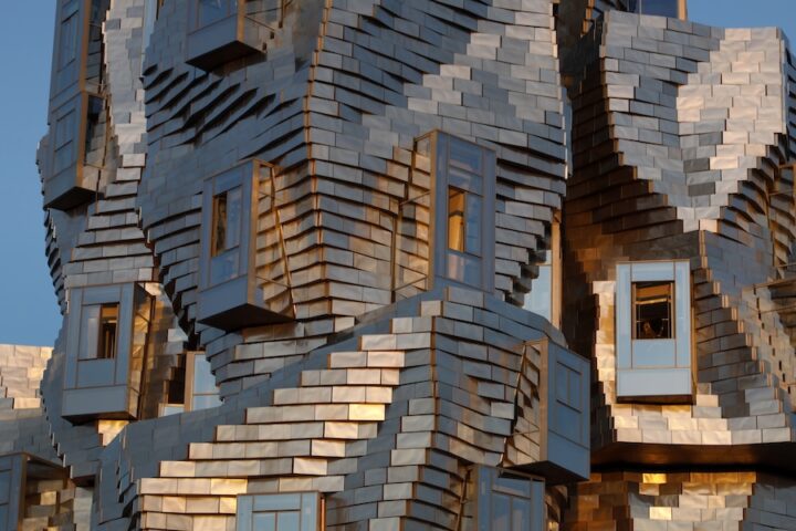 È morto a 96 anni Frank O. Gehry, noto architetto canadese naturalizzato statunitense