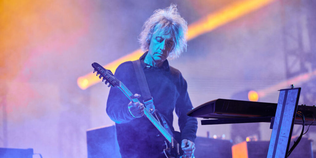 È morto Perry Bamonte, chitarrista e tastierista dei Cure tra il 1990 e il 2005