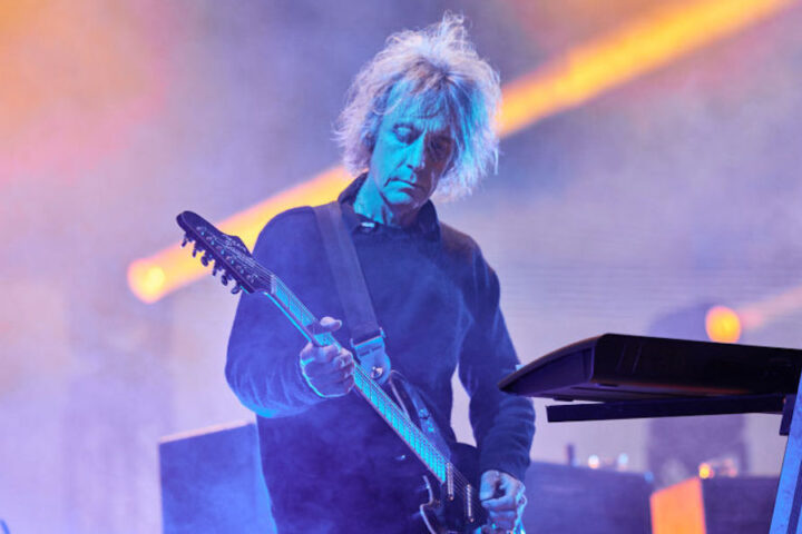 È morto Perry Bamonte, chitarrista e tastierista dei Cure tra il 1990 e il 2005