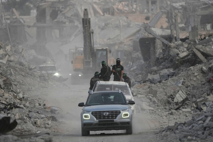 È possibile disarmare Hamas? La fase due del piano di Trump per Gaza richiede chiarezza sulle tempistiche e responsabilità