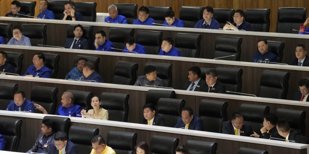 Elezioni anticipate in Thailandia fissate per l'8 febbraio 2026 dopo crisi di governo