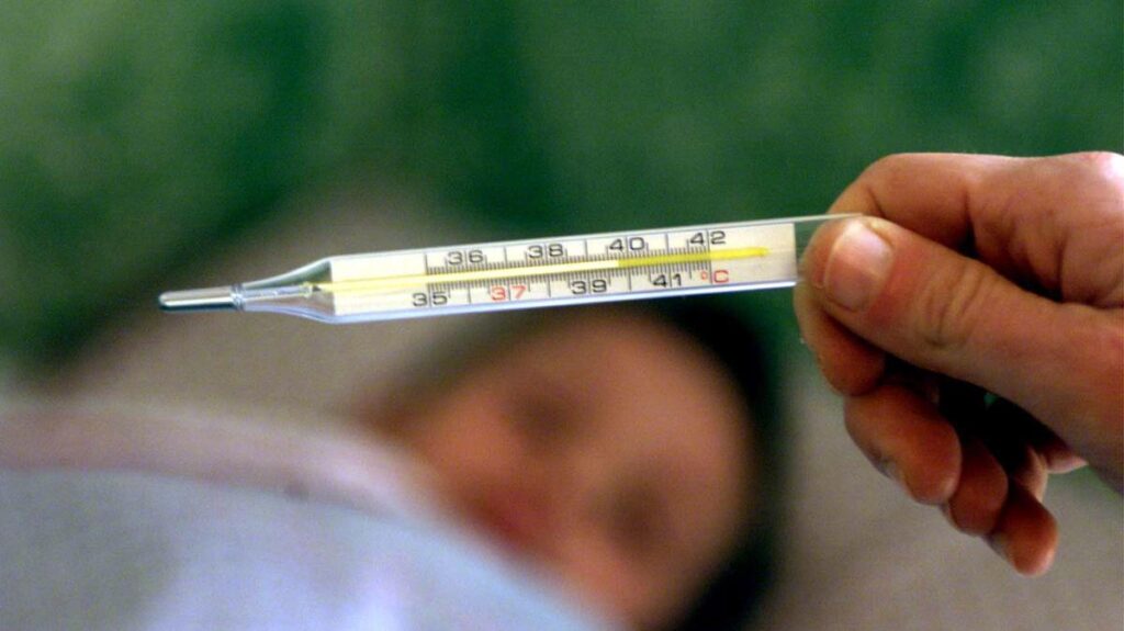 Epidemia influenzale in aumento, Bassetti: “Variante K e H1N1 creano una miscela esplosiva”