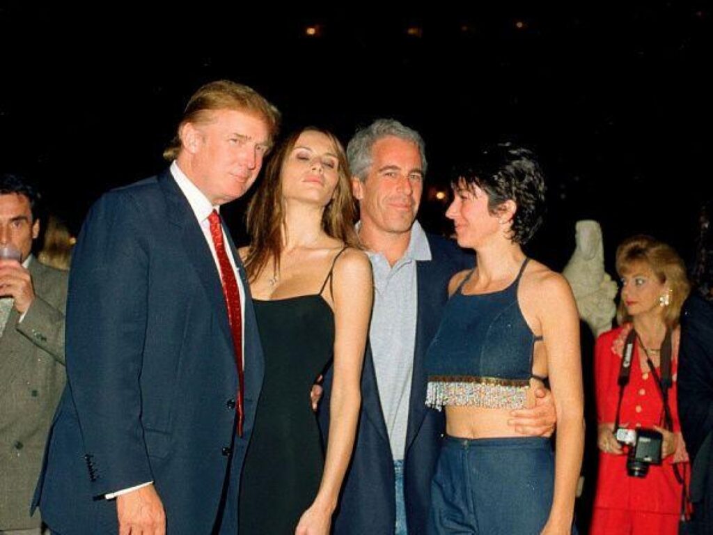 Epstein e Trump: cacciato da Mar-a-Lago per molestie alle massaggiatrici, il dipartimento di Giustizia esamina milioni di file