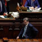 Fiducia alla Camera: approvata la Manovra con 219 voti favorevoli e voto finale atteso domani