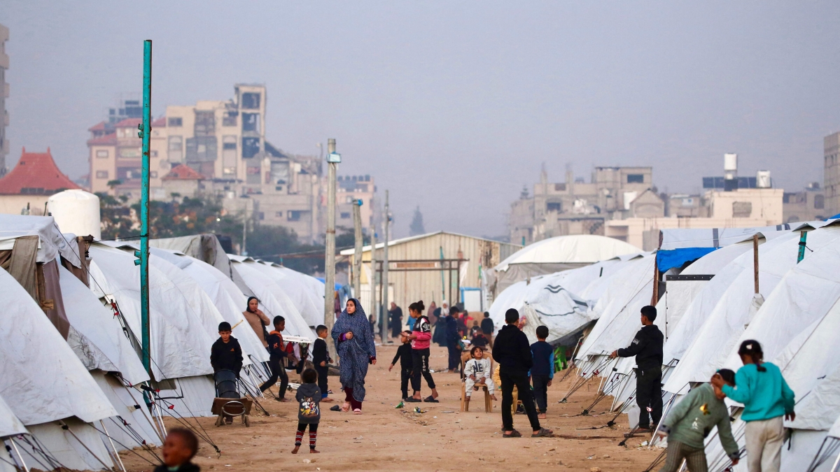 Gaza, l'Onu avverte: edifici a rischio crollo a causa del maltempo
