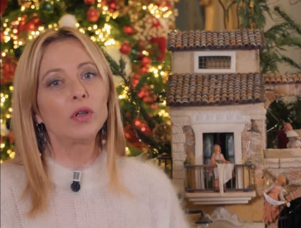 Giorgia Meloni augura un Natale di orgoglio e identità agli italiani