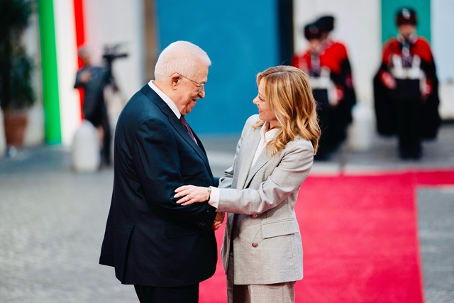 Giorgia Meloni incontra Mahmoud Abbas e discute cessate il fuoco e stabilizzazione di Gaza