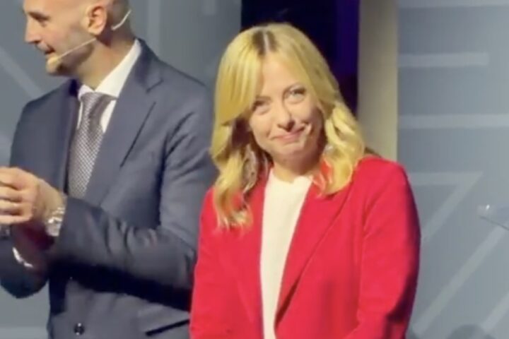 Giorgia Meloni premiata ai Margaret Thatcher Awards: «Il conservatorismo è antidoto a una civiltà che non si crede più»