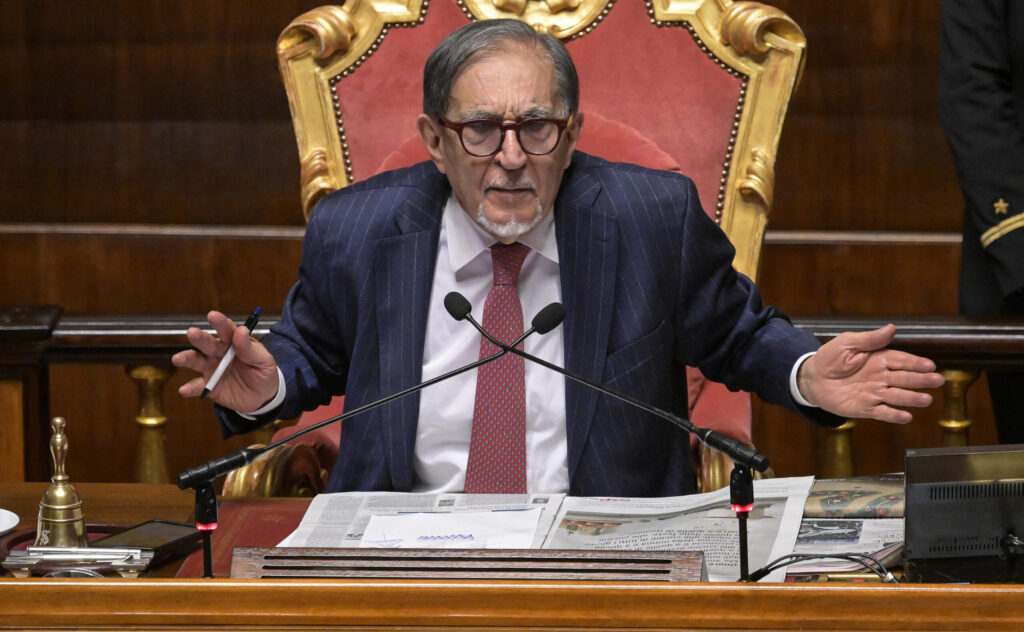 Ignazio La Russa celebra il Movimento Sociale Italiano, Anpi critica: «Offesa alla memoria»