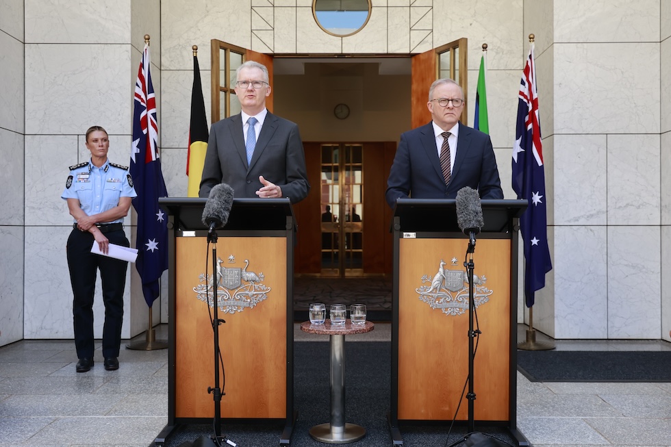 Il governo australiano avvia un programma di riacquisto di armi dopo l'attentato di Bondi Beach