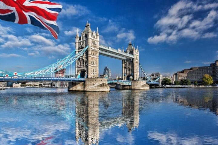 Il Regno Unito torna nel programma Erasmus da gennaio 2027 dopo l'accordo con l'Ue