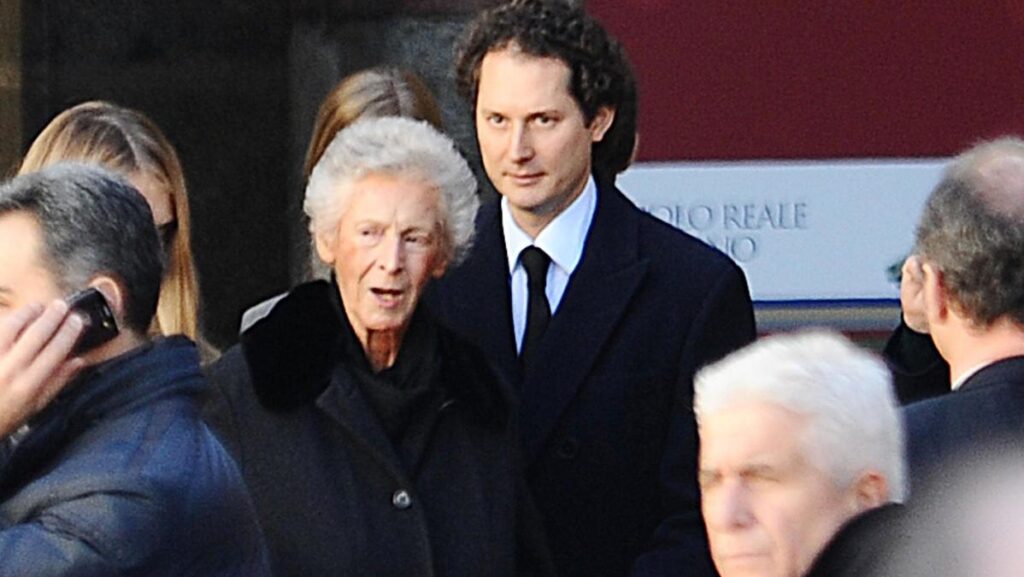 Imputazione coatta per John Elkann: il gip ordina il processo per frode fiscale legata all'eredità Agnelli