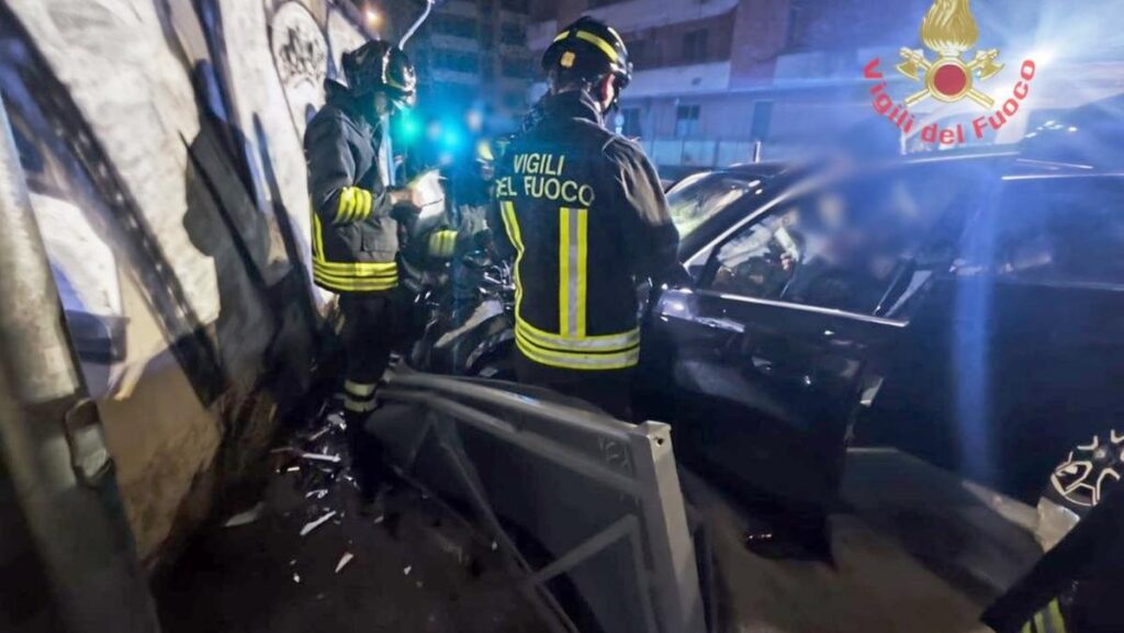 Incidenti mortali a Natale: anziano ucciso a Leini, caccia all'auto pirata