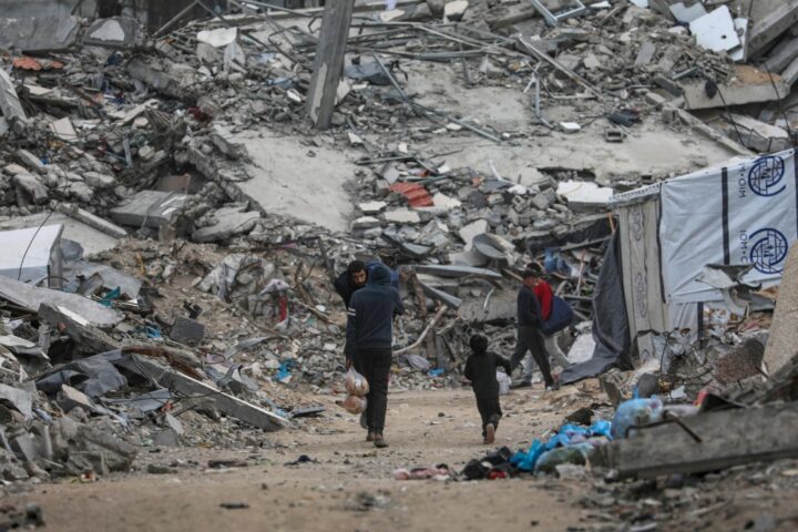 Israele attacca infrastrutture di Hezbollah in Libano, rivela l'esercito israeliano