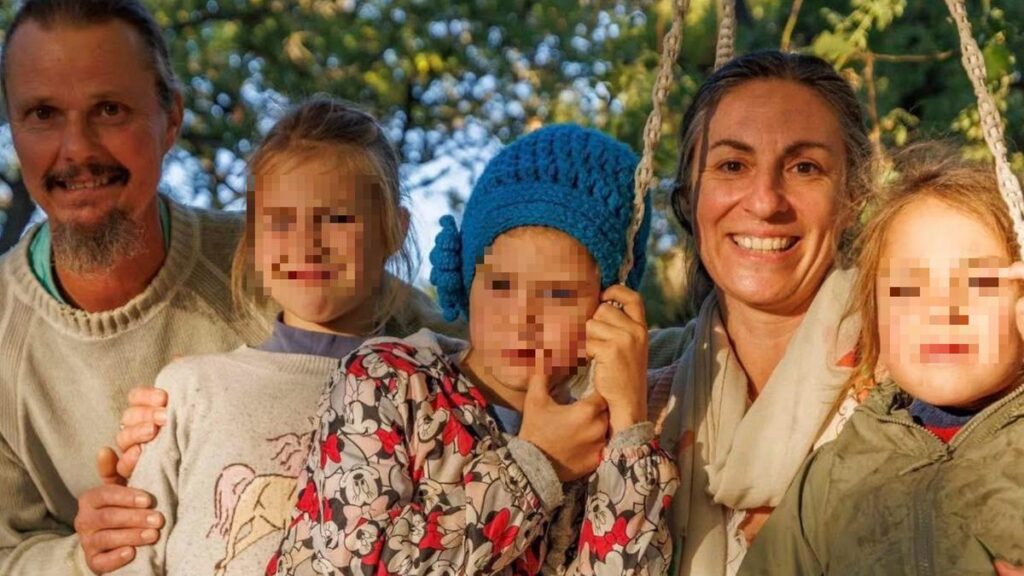 La Corte d’Appello dell’Aquila rinvia la decisione sulla famiglia nel bosco: attesa per il ricongiungimento dei figli