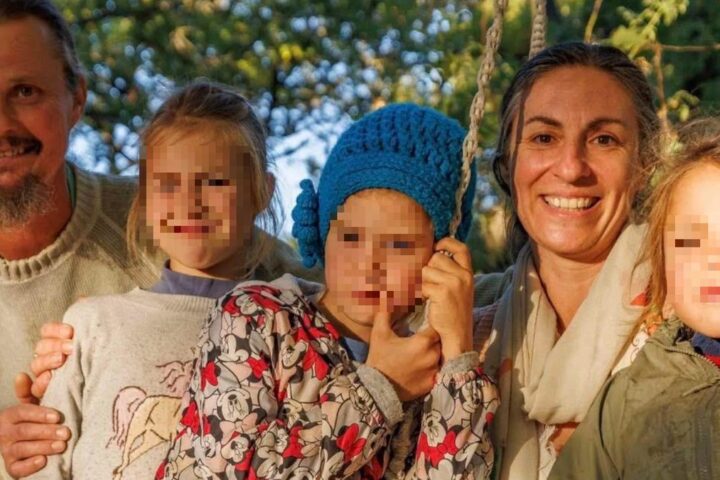 La Corte d’Appello dell’Aquila rinvia la decisione sulla famiglia nel bosco: attesa per il ricongiungimento dei figli