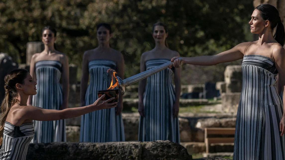 La fiaccola olimpica giunge a Roma con Polonara e Paltrinieri tra i tedofori