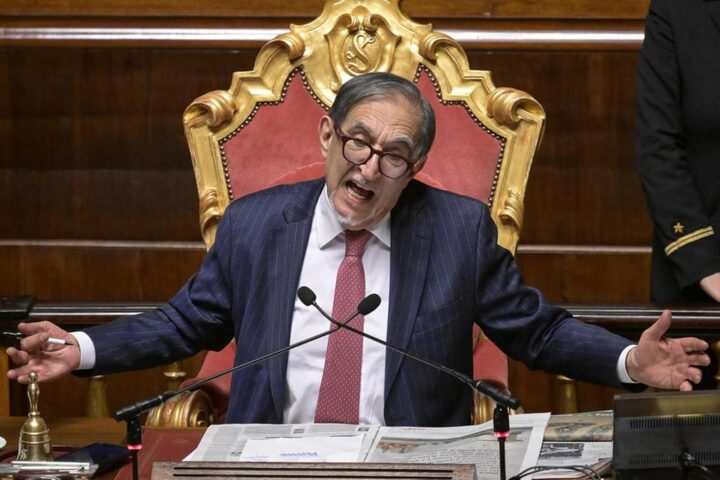 La polemica sulla commemorazione del Msi da parte di La Russa e le reazioni dei dem