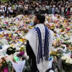 L'attacco a Bondi Beach in Australia ispirato dall'ISIS: 15 morti e 40 feriti