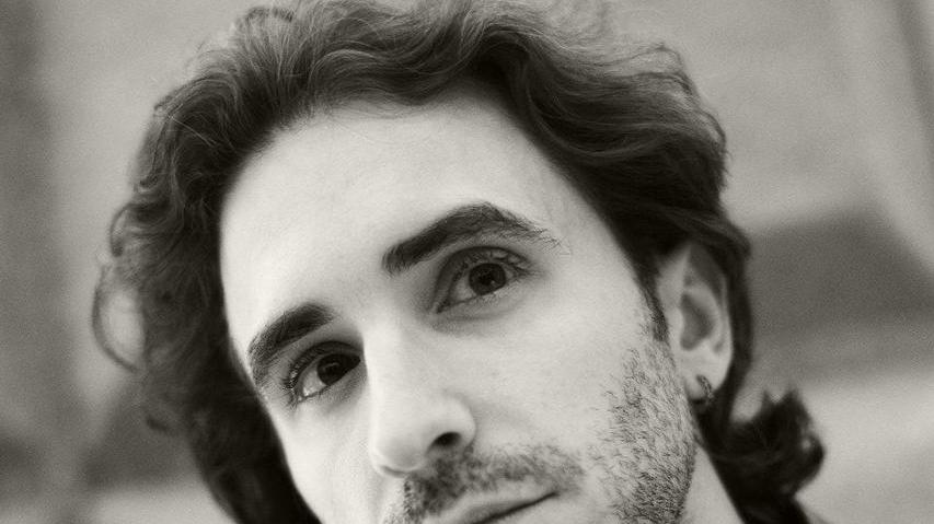 Lens: "La musica dopo il coma e la mia storia d'amore"