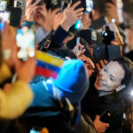 María Corina Machado appare in pubblico per la prima volta dall'inizio della sua clandestinità in Norvegia