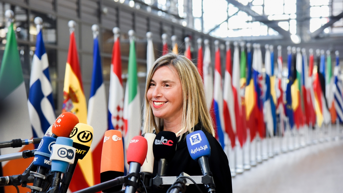Mogherini sotto inchiesta per corruzione: email e chat esaminate in Belgio