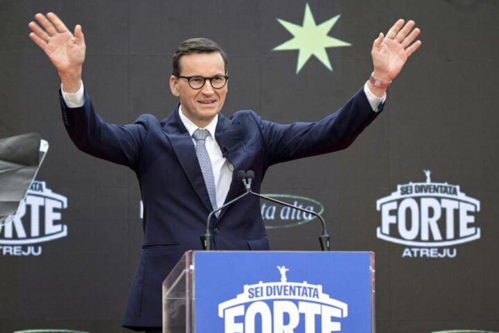 Morawiecki: Macron e Scholz impedirono l'uso dei beni russi congelati per gli interessi contrastanti nell'Ue