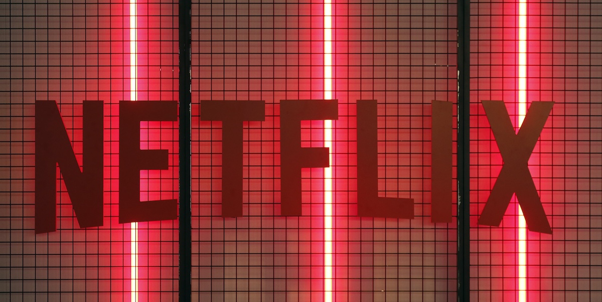 Netflix avvia trattative esclusive per l'acquisto di Warner Bros. Discovery