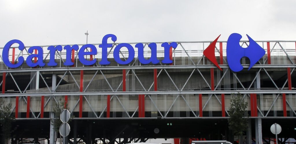 NewPrinces completa l'acquisizione dei supermercati Carrefour in Italia
